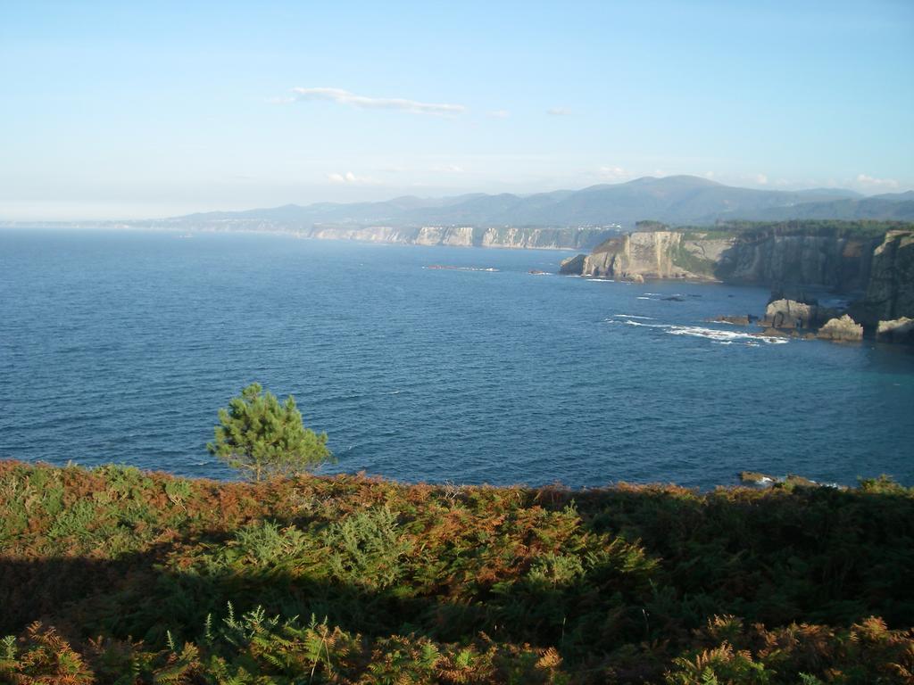 Pension Oria Luarca Extérieur photo